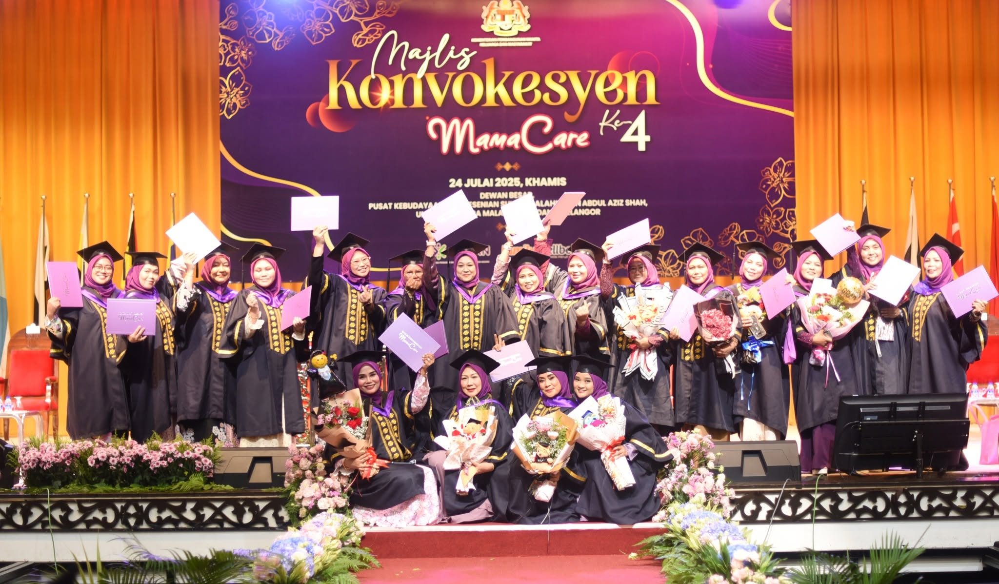 MamaCare convocation ceremony for certified Bidans